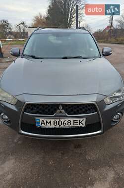 Внедорожник / Кроссовер Mitsubishi Outlander 2011 в Житомире
