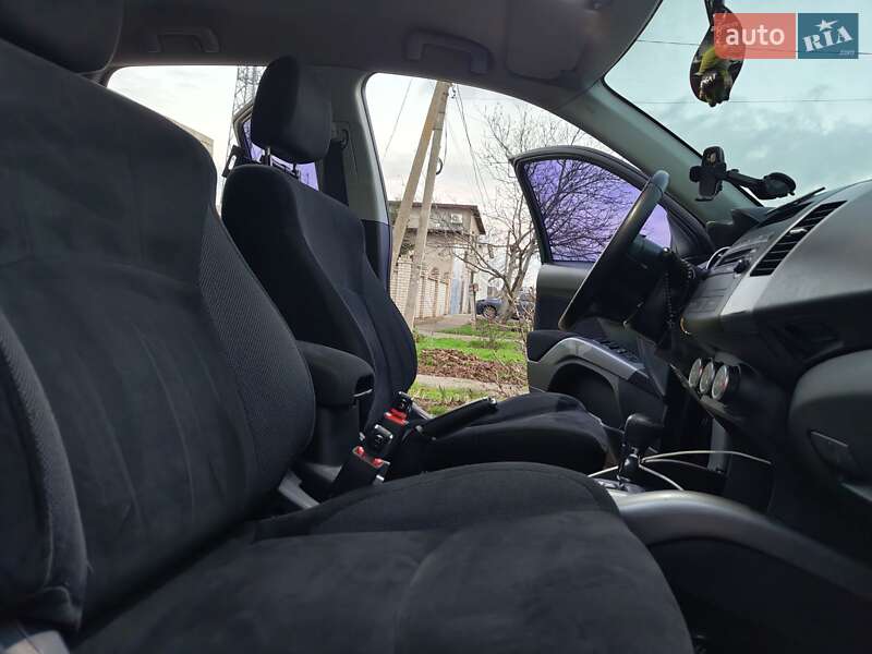 Позашляховик / Кросовер Mitsubishi Outlander 2008 в Миколаєві