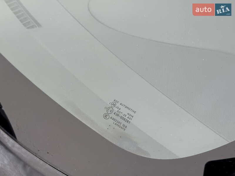 Позашляховик / Кросовер Mitsubishi Outlander 2012 в Полтаві