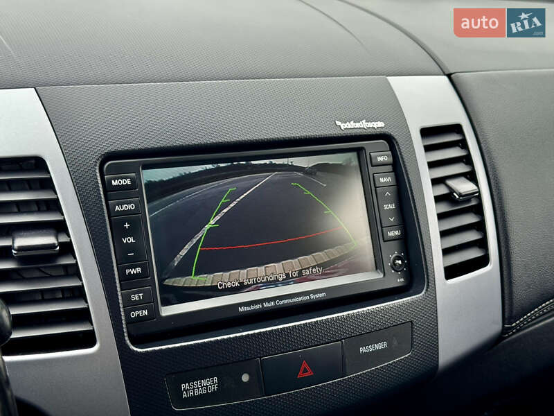 Позашляховик / Кросовер Mitsubishi Outlander 2012 в Полтаві