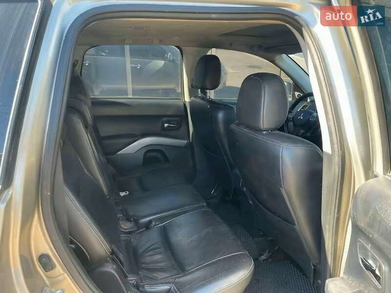 Позашляховик / Кросовер Mitsubishi Outlander 2007 в Києві фото 18 Позашляховик / Кросовер Mitsubishi Outlander 2007 в Києві