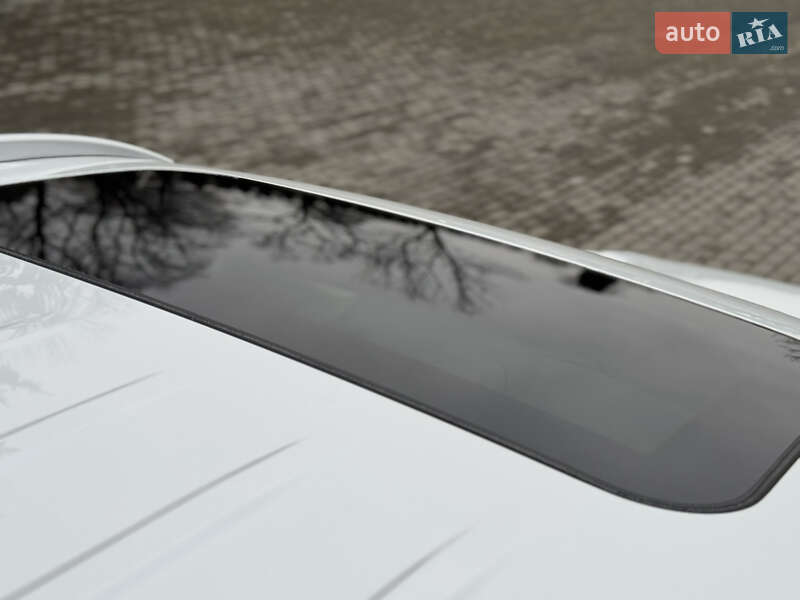 Позашляховик / Кросовер Mitsubishi Outlander 2015 в Дрогобичі