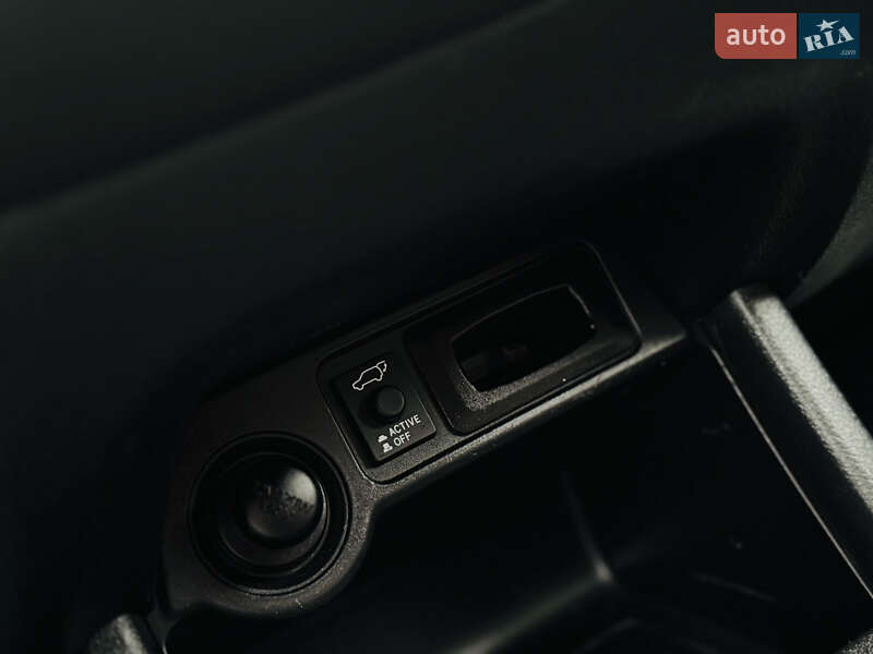 Позашляховик / Кросовер Mitsubishi Outlander 2015 в Дрогобичі