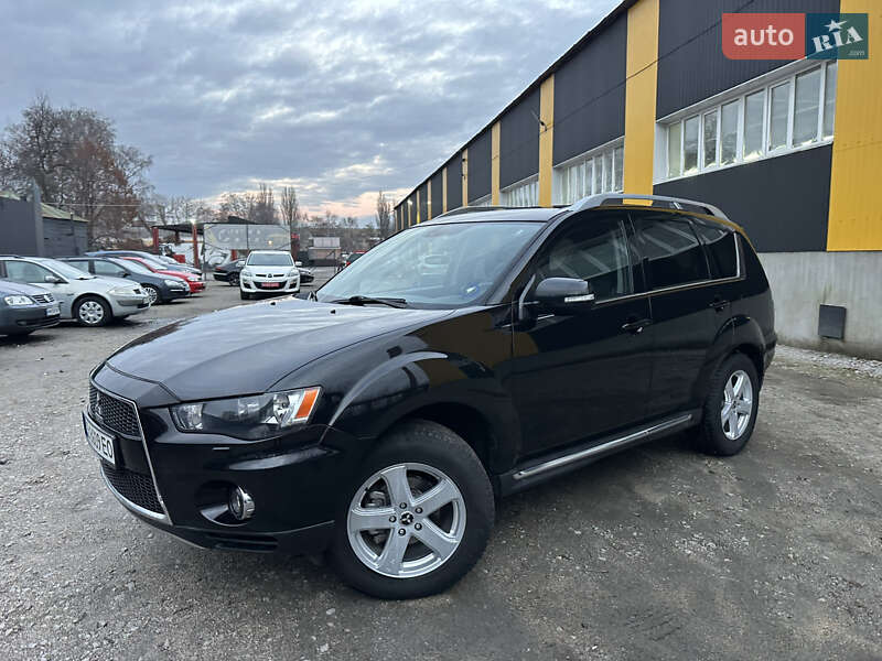 Позашляховик / Кросовер Mitsubishi Outlander 2009 в Ніжині