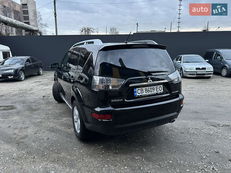 Позашляховик / Кросовер Mitsubishi Outlander 2009 в Ніжині