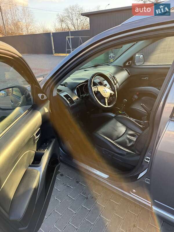 Позашляховик / Кросовер Mitsubishi Outlander 2008 в Березані