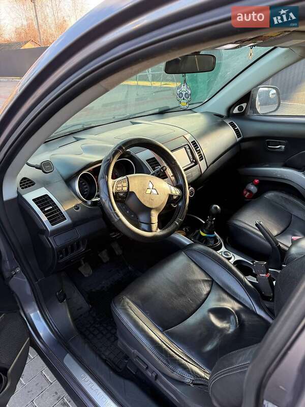 Позашляховик / Кросовер Mitsubishi Outlander 2008 в Березані
