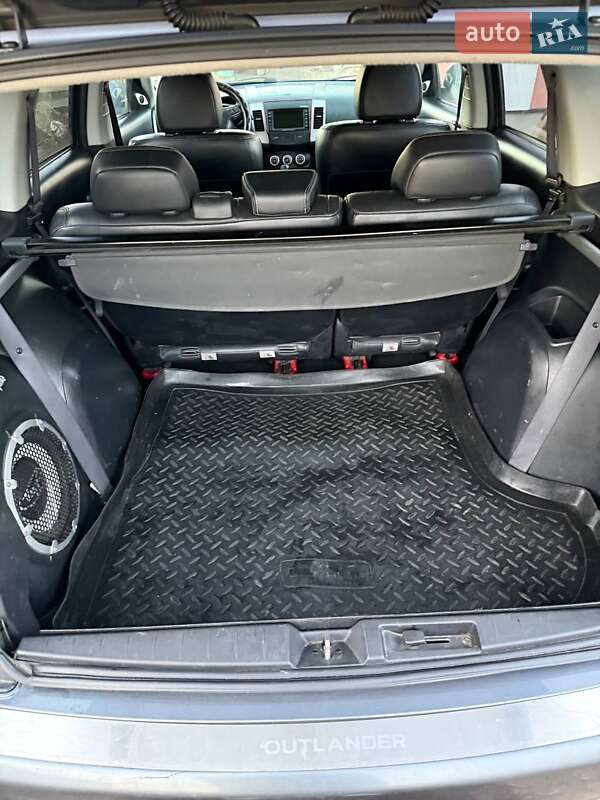 Позашляховик / Кросовер Mitsubishi Outlander 2008 в Березані