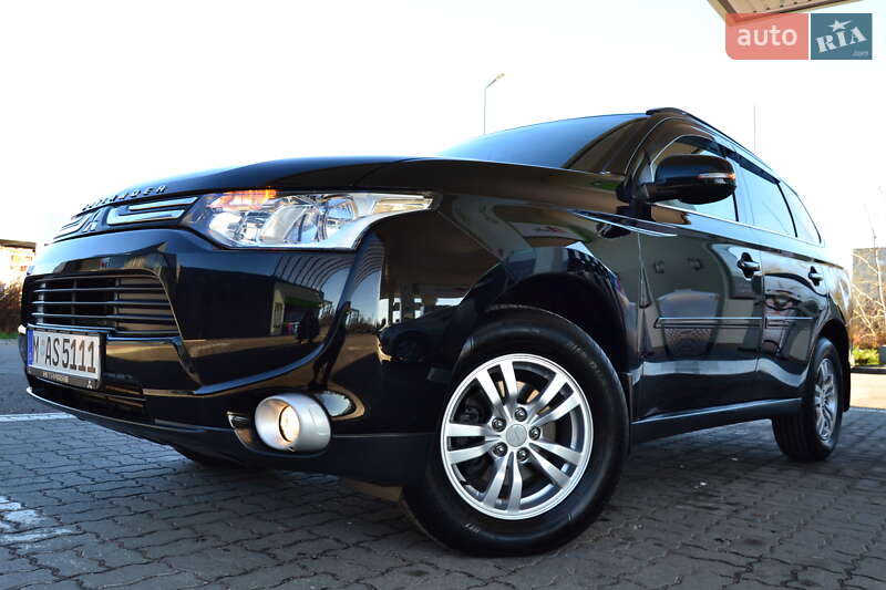 Внедорожник / Кроссовер Mitsubishi Outlander 2013 в Дрогобыче