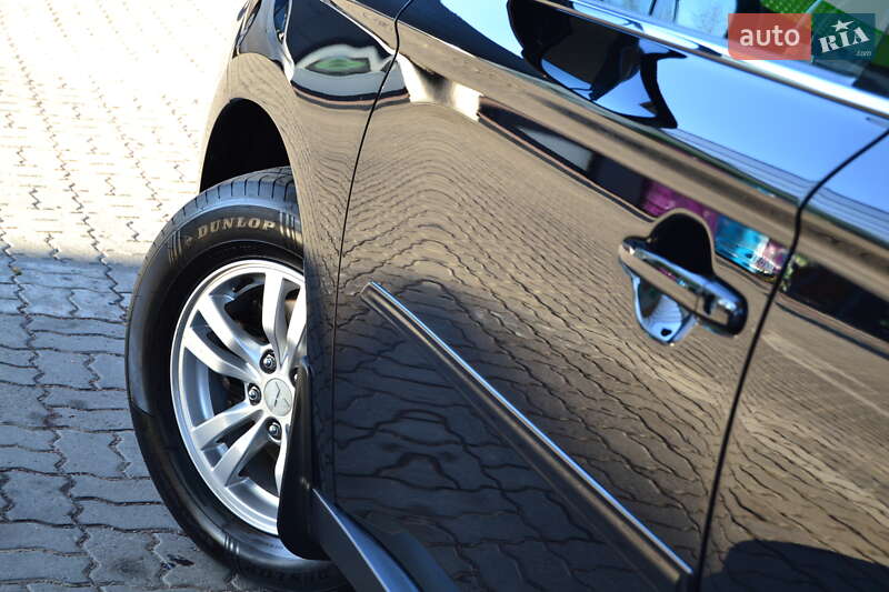 Внедорожник / Кроссовер Mitsubishi Outlander 2013 в Дрогобыче