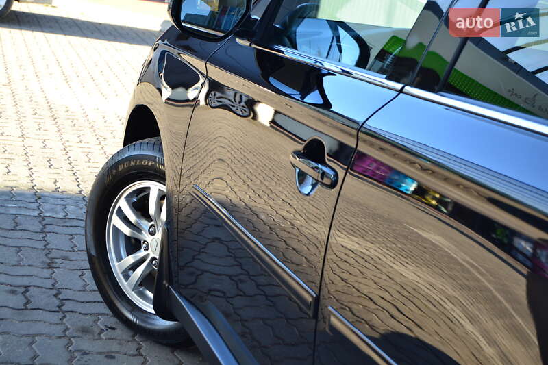 Внедорожник / Кроссовер Mitsubishi Outlander 2013 в Дрогобыче
