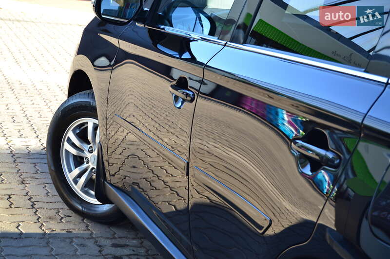 Внедорожник / Кроссовер Mitsubishi Outlander 2013 в Дрогобыче