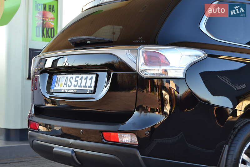 Внедорожник / Кроссовер Mitsubishi Outlander 2013 в Дрогобыче