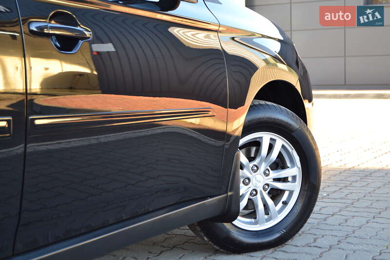 Внедорожник / Кроссовер Mitsubishi Outlander 2013 в Дрогобыче