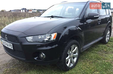 Внедорожник / Кроссовер Mitsubishi Outlander 2010 в Киеве