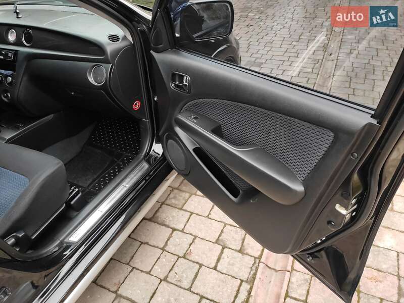 Внедорожник / Кроссовер Mitsubishi Outlander 2007 в Каменец-Подольском