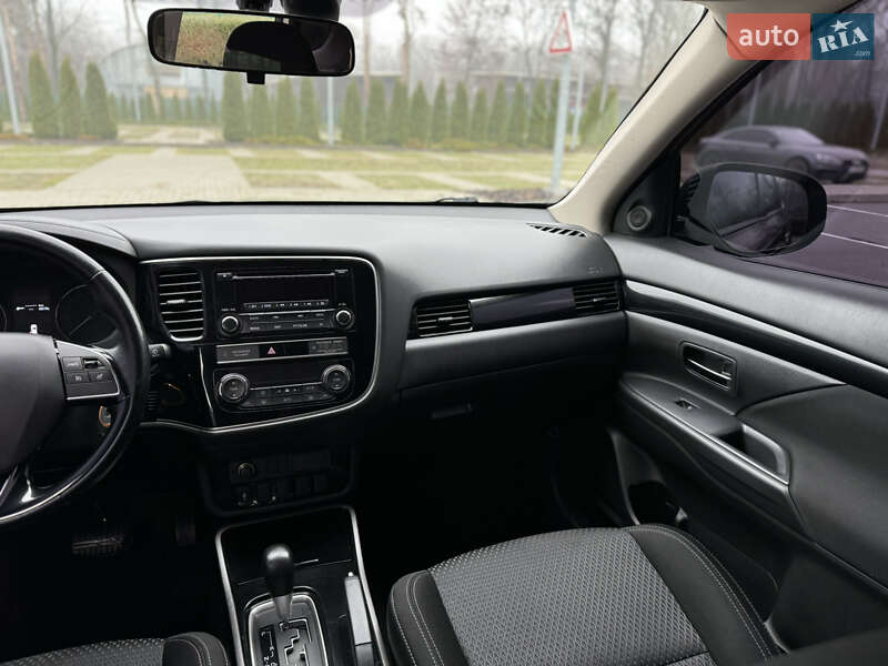 Позашляховик / Кросовер Mitsubishi Outlander 2018 в Харкові фото 60 Позашляховик / Кросовер Mitsubishi Outlander 2018 в Харкові