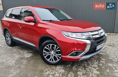 Внедорожник / Кроссовер Mitsubishi Outlander 2015 в Ивано-Франковске