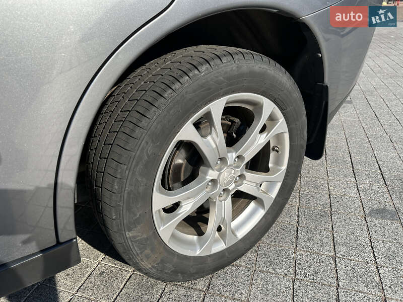 Позашляховик / Кросовер Mitsubishi Outlander 2013 в Попільні
