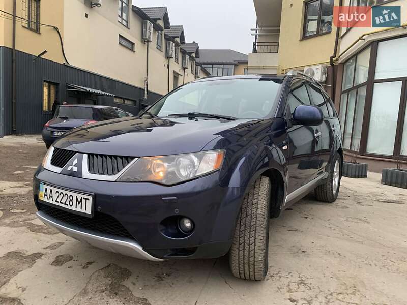 Mitsubishi Outlander 2008