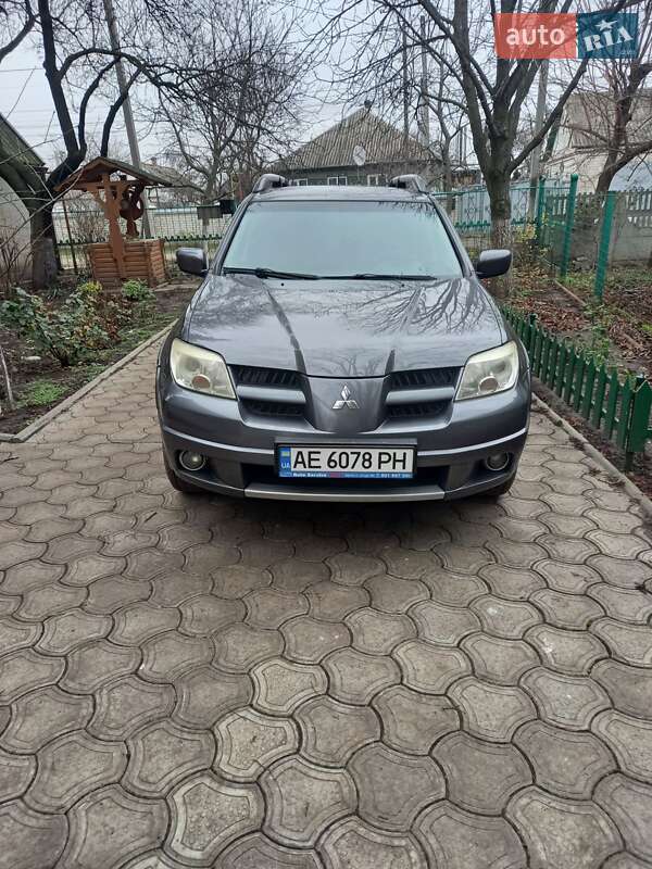 Mitsubishi Outlander 2008