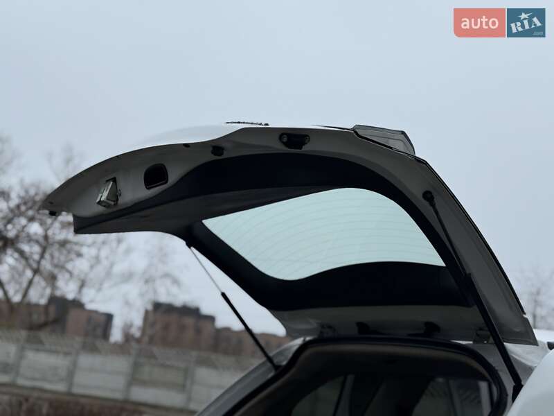 Внедорожник / Кроссовер Mitsubishi Outlander 2013 в Ивано-Франковске