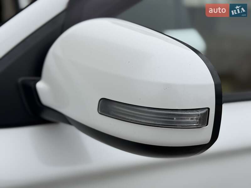 Внедорожник / Кроссовер Mitsubishi Outlander 2013 в Ивано-Франковске