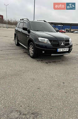 Позашляховик / Кросовер Mitsubishi Outlander 2005 в Харкові