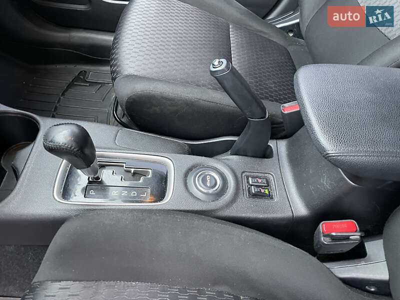 Позашляховик / Кросовер Mitsubishi Outlander 2012 в Полтаві