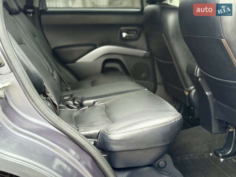 Позашляховик / Кросовер Mitsubishi Outlander 2007 в Дніпрі фото 26 Позашляховик / Кросовер Mitsubishi Outlander 2007 в Дніпрі