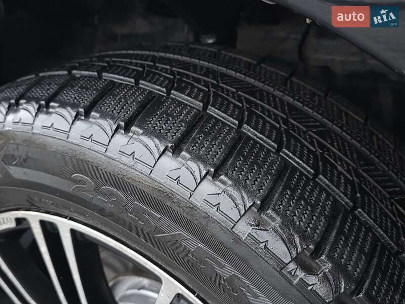 Внедорожник / Кроссовер Mitsubishi Outlander 2012 в Хмельницком