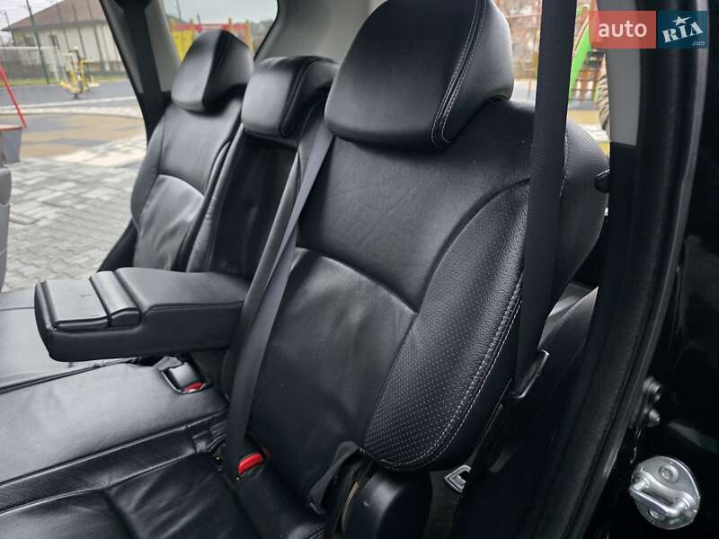 Внедорожник / Кроссовер Mitsubishi Outlander 2012 в Хмельницком