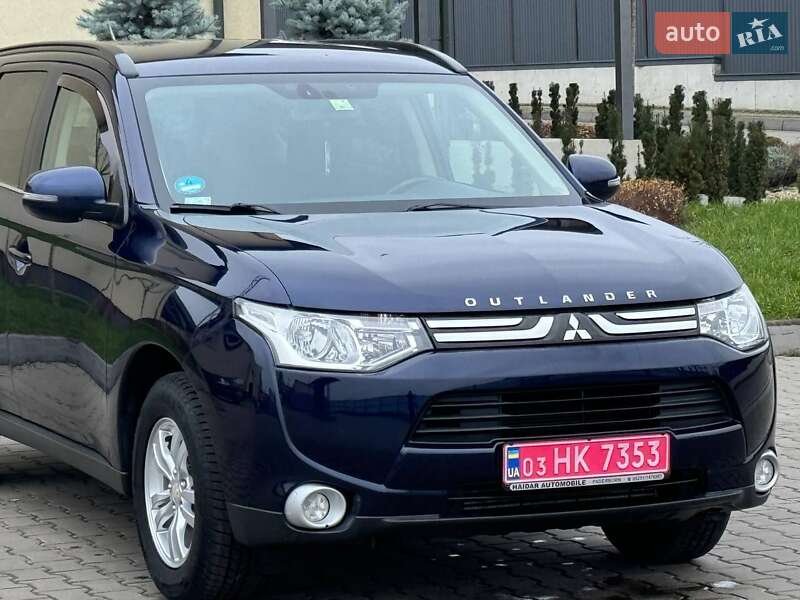 Позашляховик / Кросовер Mitsubishi Outlander 2012 в Луцьку
