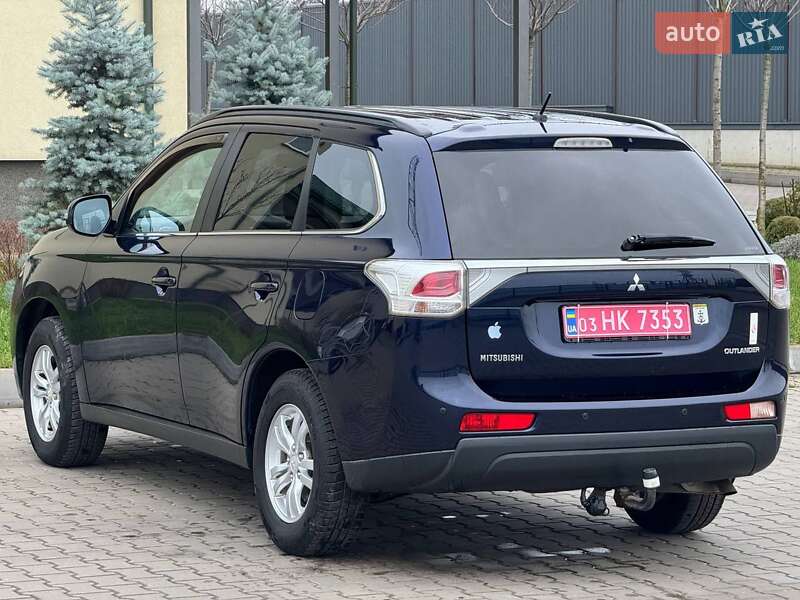 Позашляховик / Кросовер Mitsubishi Outlander 2012 в Луцьку