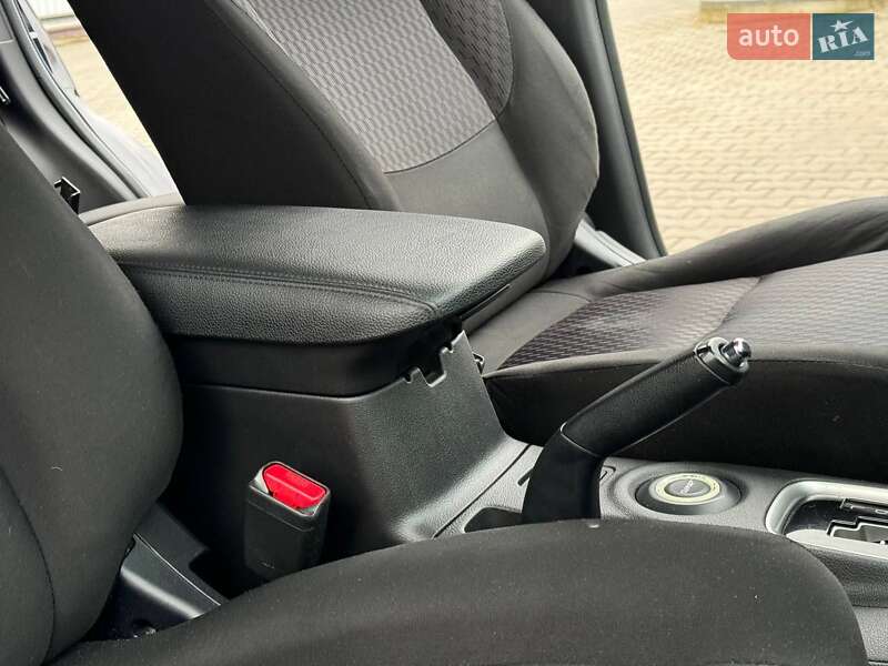 Позашляховик / Кросовер Mitsubishi Outlander 2012 в Луцьку