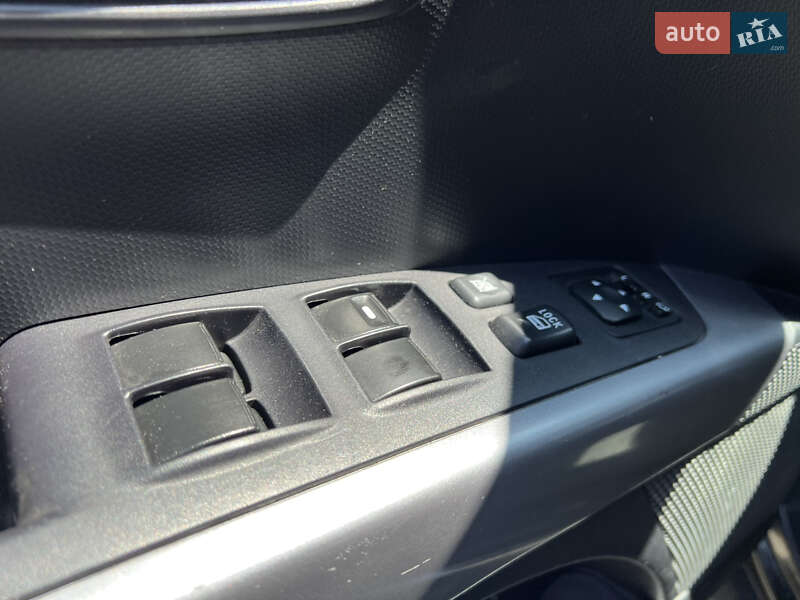 Позашляховик / Кросовер Mitsubishi Outlander 2010 в Рівному фото 21 Позашляховик / Кросовер Mitsubishi Outlander 2010 в Рівному