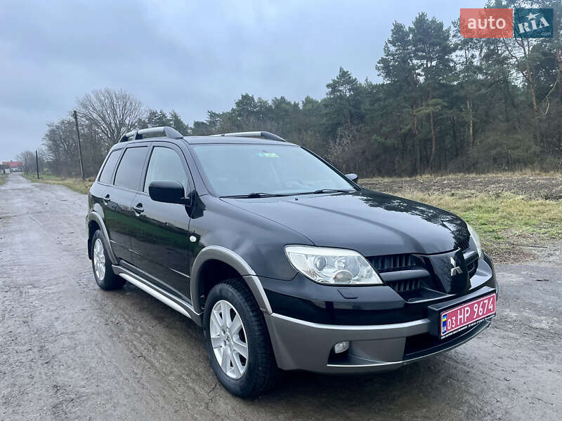 Внедорожник / Кроссовер Mitsubishi Outlander 2006 в Ровно