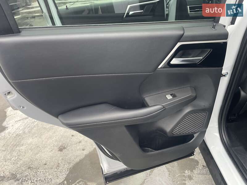 Внедорожник / Кроссовер Mitsubishi Outlander 2021 в Киеве фото 23 Внедорожник / Кроссовер Mitsubishi Outlander 2021 в Киеве