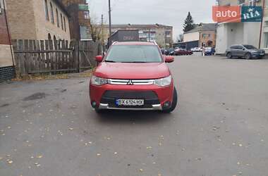 Позашляховик / Кросовер Mitsubishi Outlander 2014 в Шепетівці