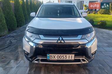 Позашляховик / Кросовер Mitsubishi Outlander 2019 в Дунаївцях