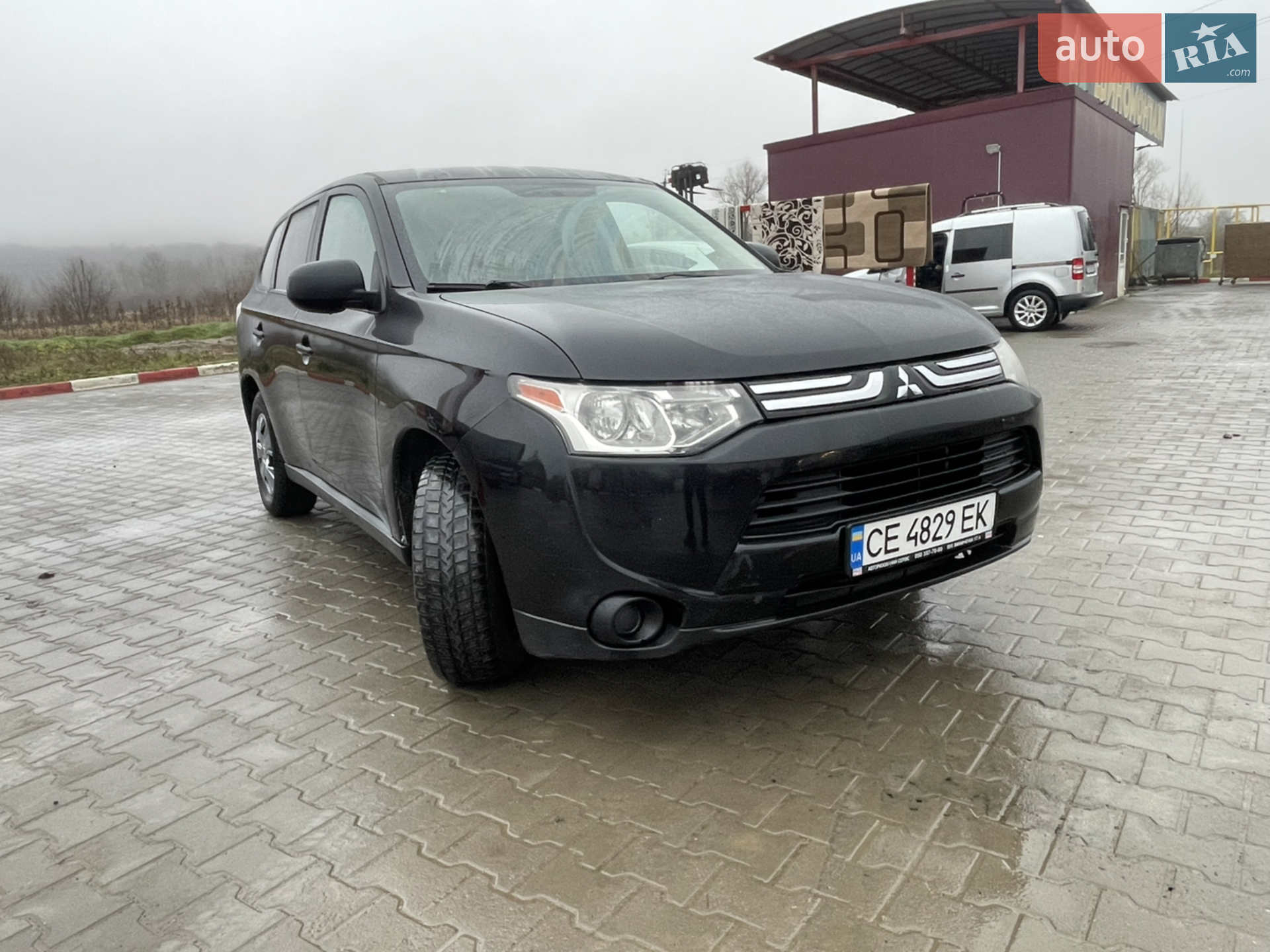 2014 Mitsubishi Outlander - фото 1