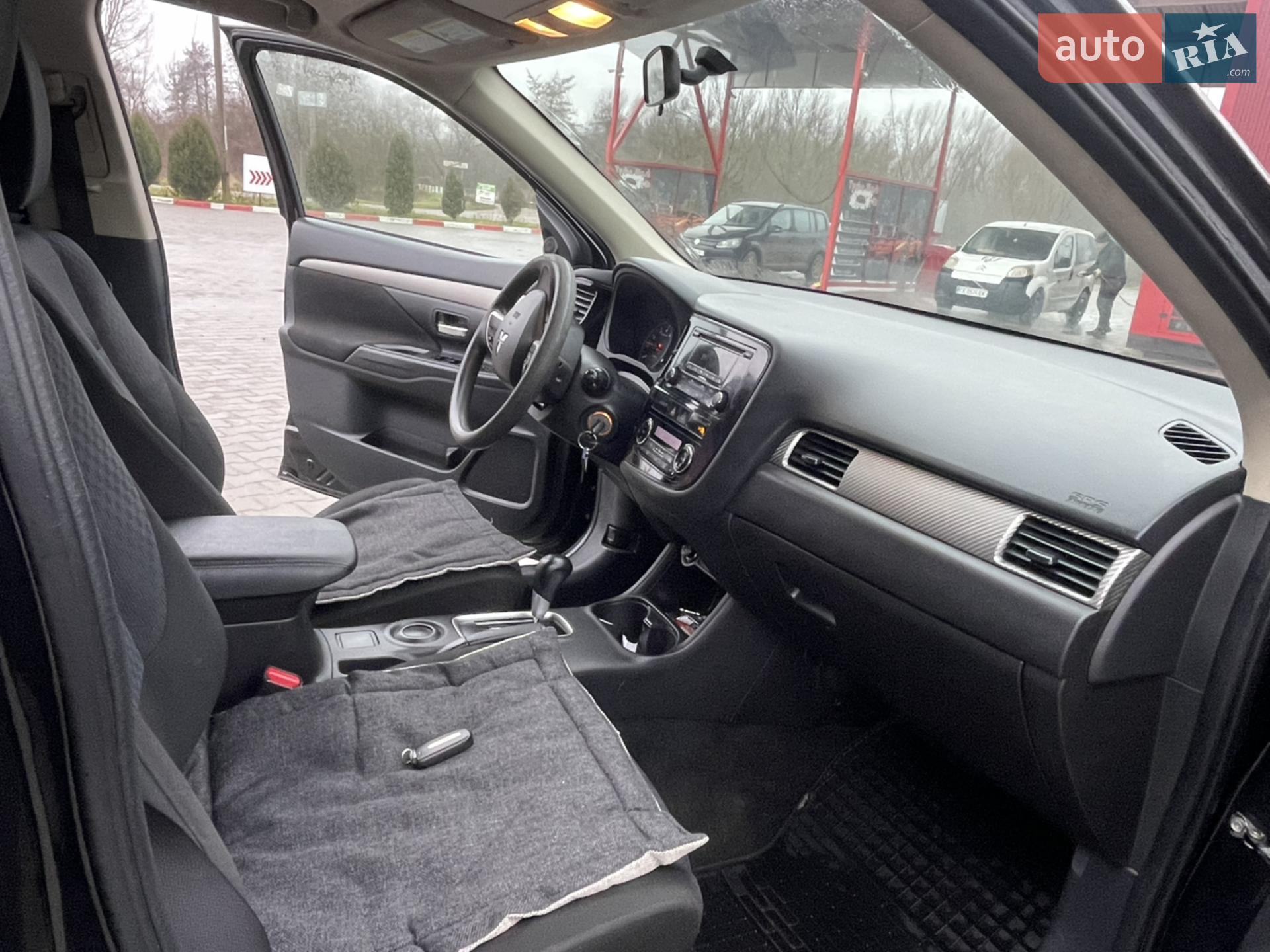 2014 Mitsubishi Outlander - мініатюра 8
