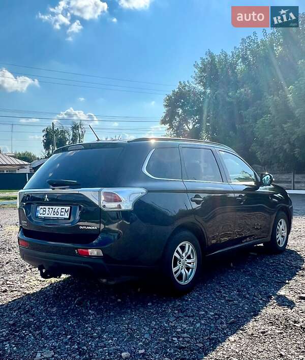 Позашляховик / Кросовер Mitsubishi Outlander 2012 в Батурині фото 5 Позашляховик / Кросовер Mitsubishi Outlander 2012 в Батурині