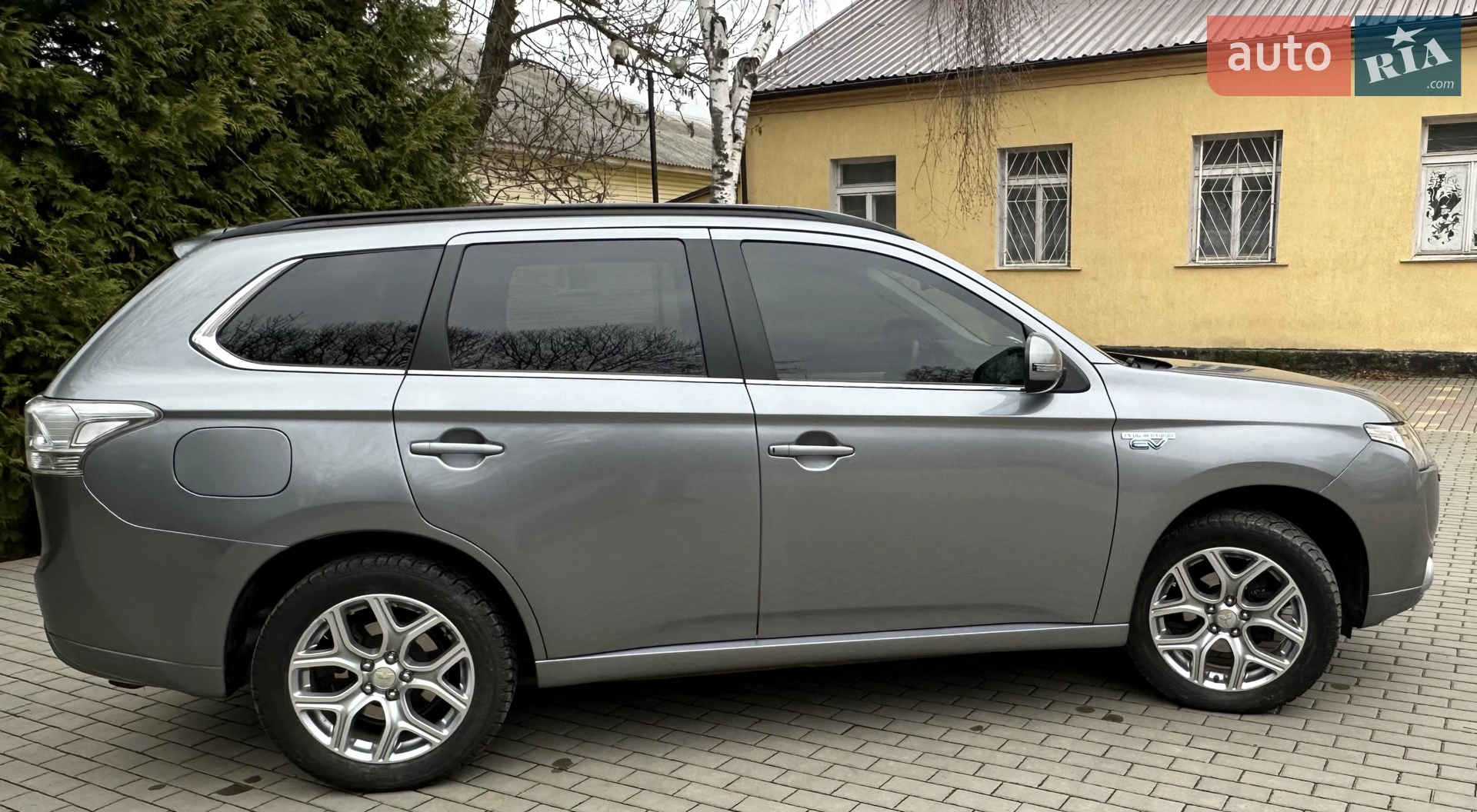 2013 Mitsubishi Outlander - мініатюра 10