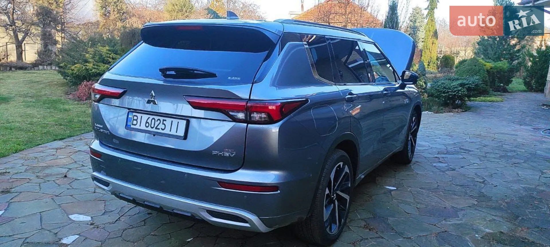 2023 Mitsubishi Outlander - мініатюра 3