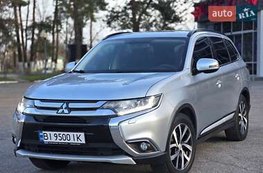 Позашляховик / Кросовер Mitsubishi Outlander 2015 в Харкові