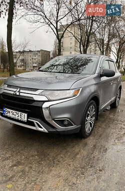 Внедорожник / Кроссовер Mitsubishi Outlander 2018 в Сумах