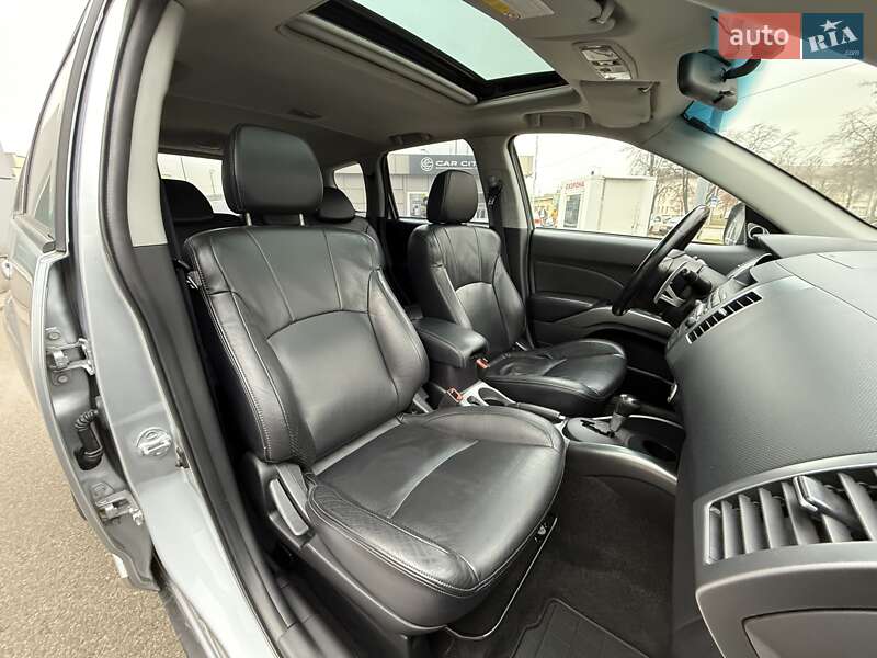 Внедорожник / Кроссовер Mitsubishi Outlander 2007 в Киеве фото 16 Внедорожник / Кроссовер Mitsubishi Outlander 2007 в Киеве