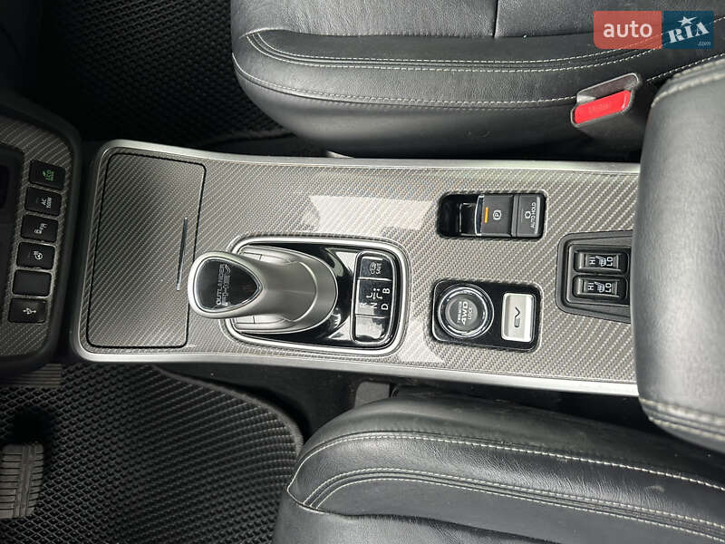 Позашляховик / Кросовер Mitsubishi Outlander 2019 в Львові фото 22 Позашляховик / Кросовер Mitsubishi Outlander 2019 в Львові