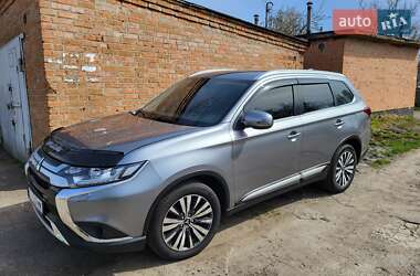 Внедорожник / Кроссовер Mitsubishi Outlander 2019 в Белой Церкви